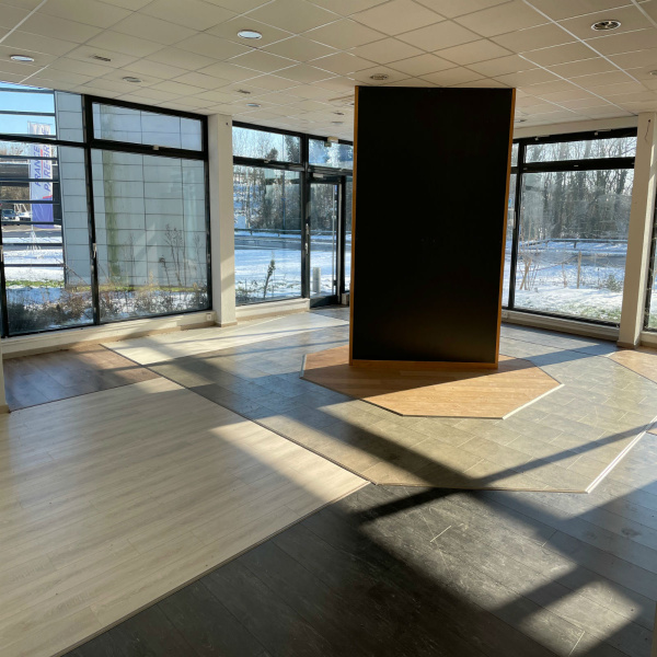 Location Immobilier Professionnel Local commercial Ostwald 67540
